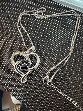 Silver Paw Print Heart Pendant Necklace 18”-20”.